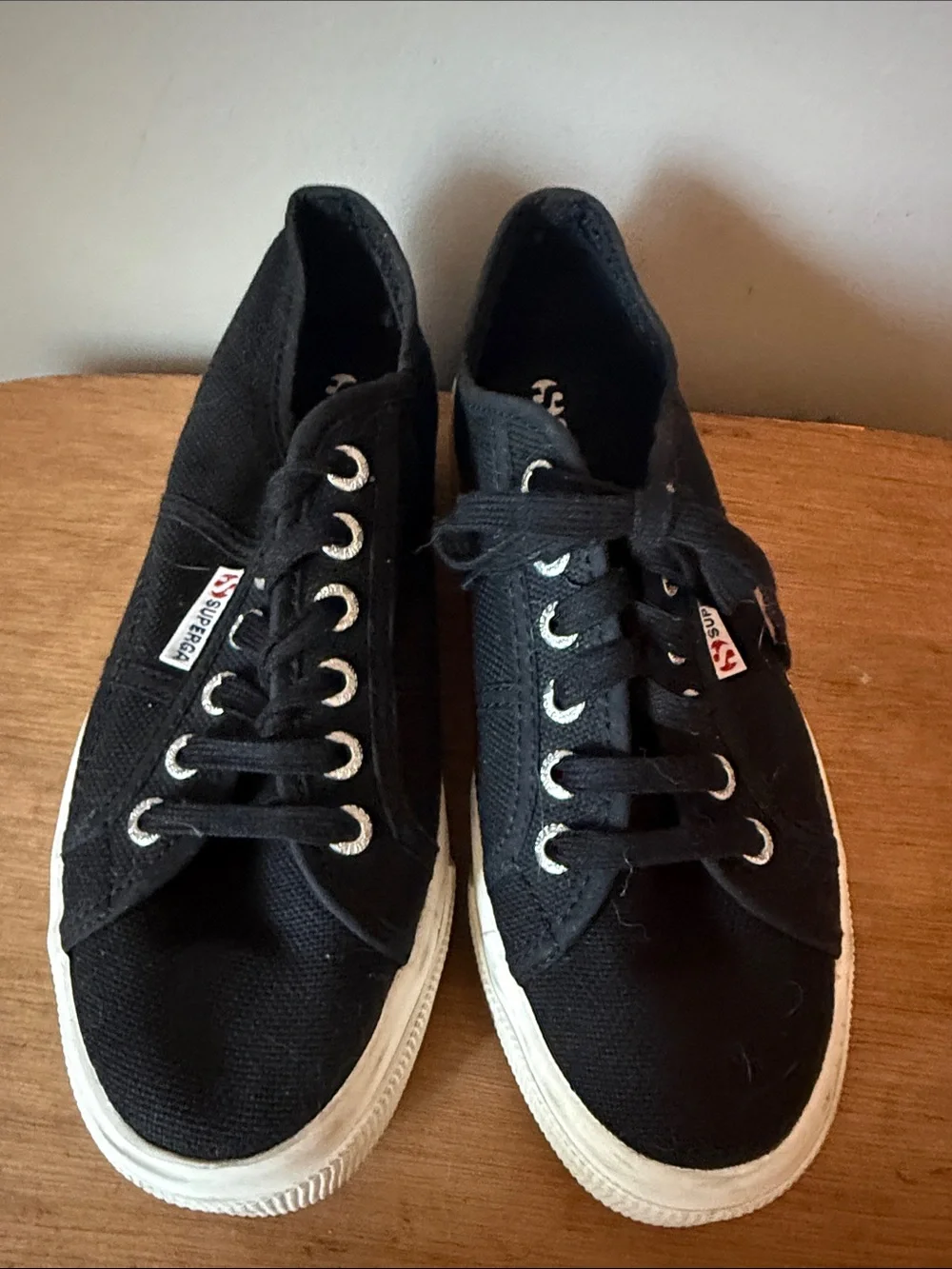 Superga 2750 Cotu Classic Sneakers in the Black/White color combination.38/7.5